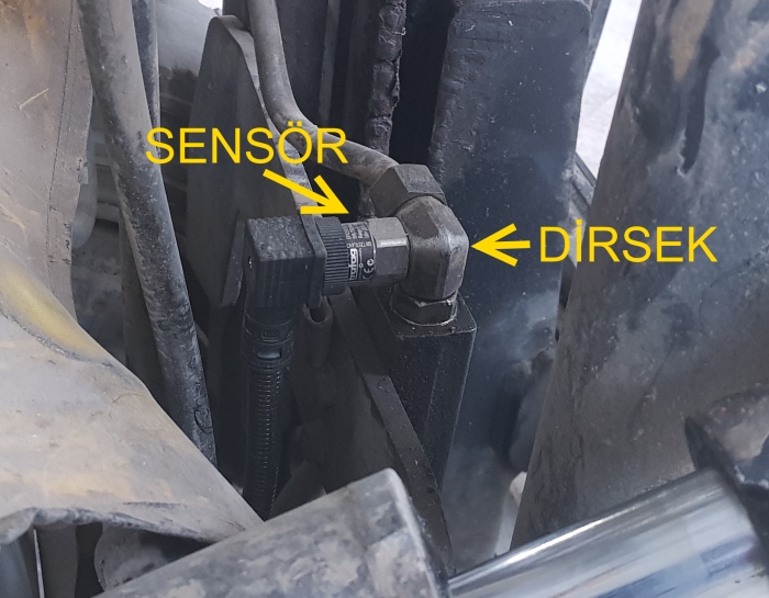 Dirsek bağlantısına sensör montajı